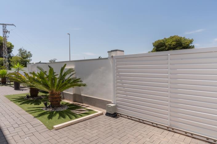 Image No.26-4 Bed Villa for sale