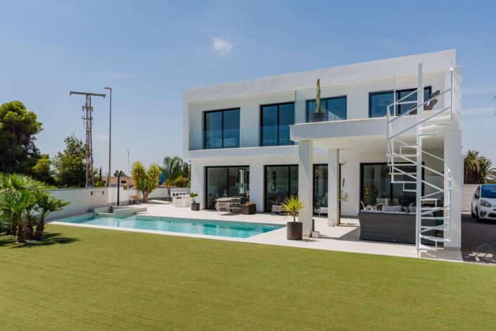 Image No.28-4 Bed Villa for sale