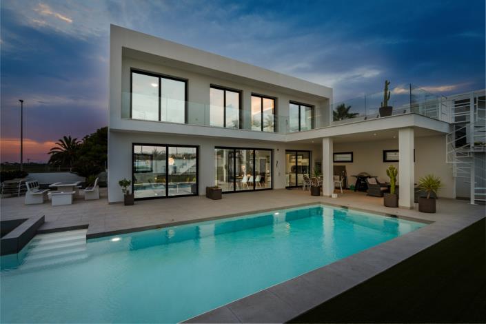 Image No.29-4 Bed Villa for sale