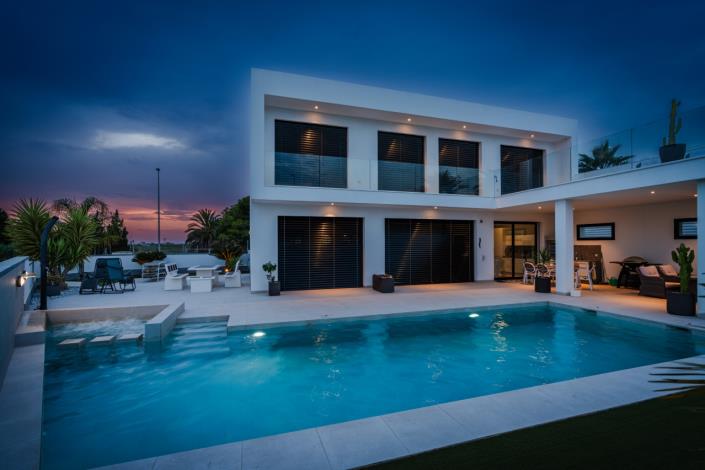 Image No.31-4 Bed Villa for sale