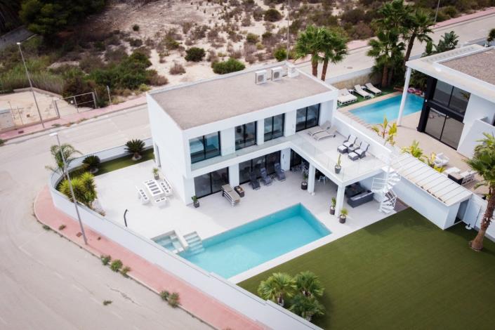 Image No.32-4 Bed Villa for sale