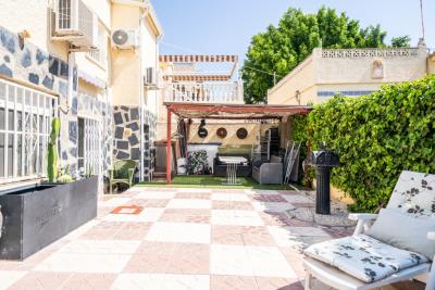 Detached-Property-for-sale-in-La-Marina--9---Canva-
