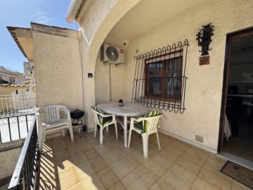 Houses-for-sale-in-La-Marina--2---Canva-