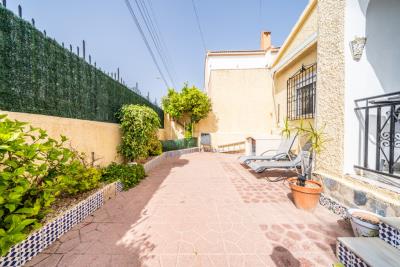 Villa-with-pool-for-sale-in-La-Marina--7---Portals-