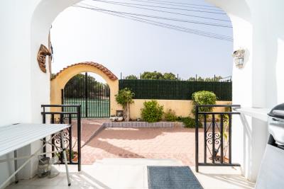 Villa-with-pool-for-sale-in-La-Marina--8---Portals-