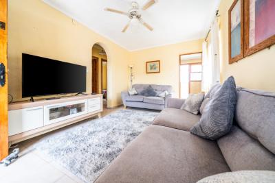 Villa-with-pool-for-sale-in-La-Marina--15---Portals-