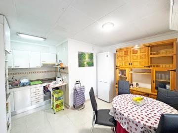Property-for-sale-in-La-Marina-Close-To-Shops--5---Portals-