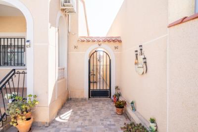 Detached-Villa-for-sale-in-Costa-Blanca--3---Canva-