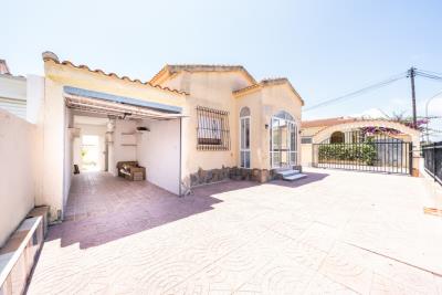 Villa-for-sale-in-La-Marina--9---Portals-