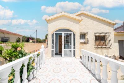 Villa-for-sale-in-La-Marina--15---Portals-