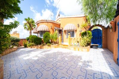 Detached-Property-for-sale-in-Costa-Blanca--1---Portals-