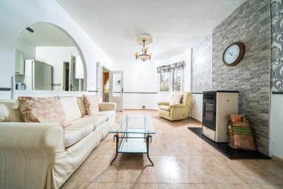 Detached-Villa-for-sale-in-La-Marina--10---Portals-
