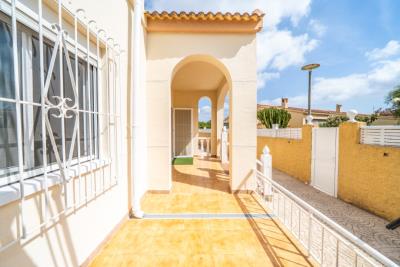 Detached-Property--for-Sale-in-La-Marina--8---Portals-