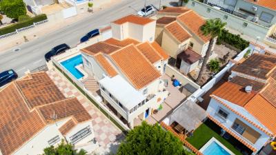 Detached-Villa-for-sale-in-Costa-Blanca--4---Portals-