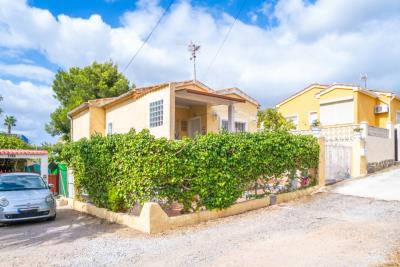 Detached-Property-for-sale-in-La-Marina--3---Portals-