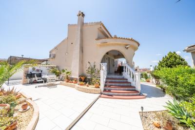 Detached-Villa-for-sale-in-Costa-Blanca--12---Portals-