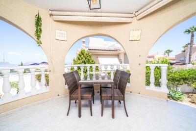 Detached-Villa-for-sale-in-Costa-Blanca--15---Portals-