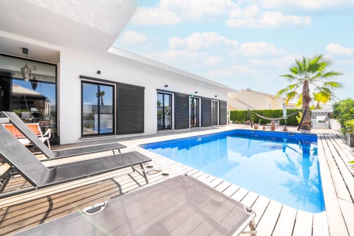 Image No.4-3 Bed Villa for sale