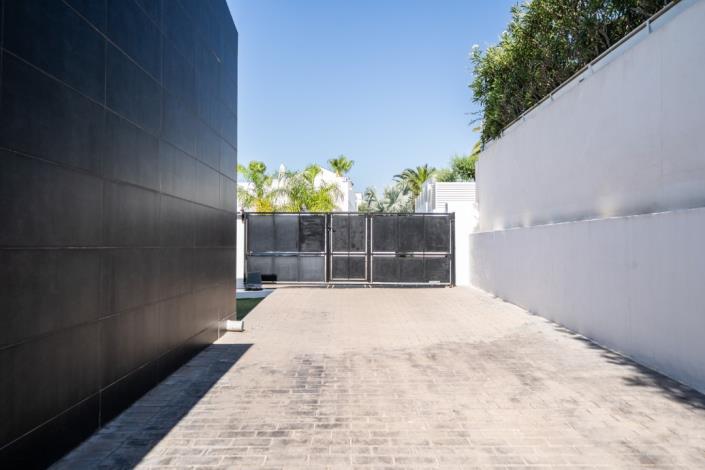 Image No.36-3 Bed Villa for sale