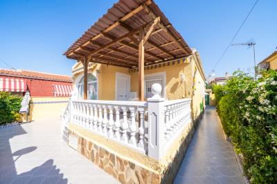 Detached-Property-for-sale-in-La-Marina--5---Portals-
