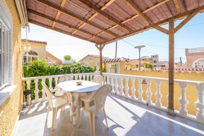 Detached-Property-for-sale-in-La-Marina--10---Portals-