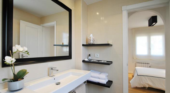 Image No.26-5 Bed Villa for sale