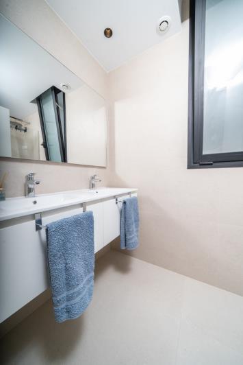 Image No.25-4 Bed Villa for sale