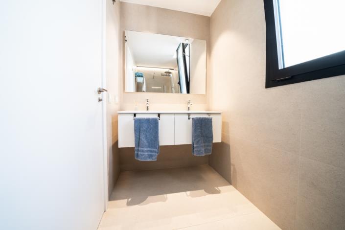 Image No.26-4 Bed Villa for sale