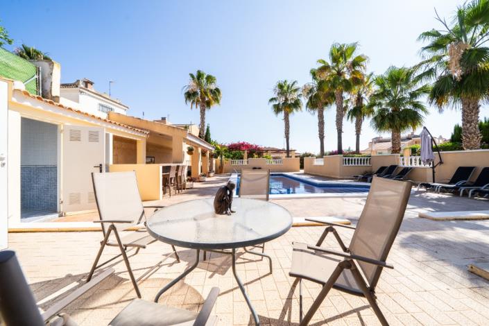 Image No.5-6 Bed Villa for sale