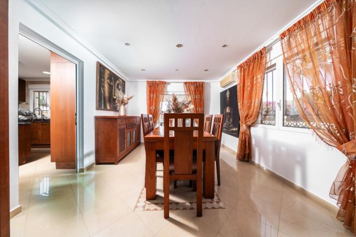 Image No.17-6 Bed Villa for sale