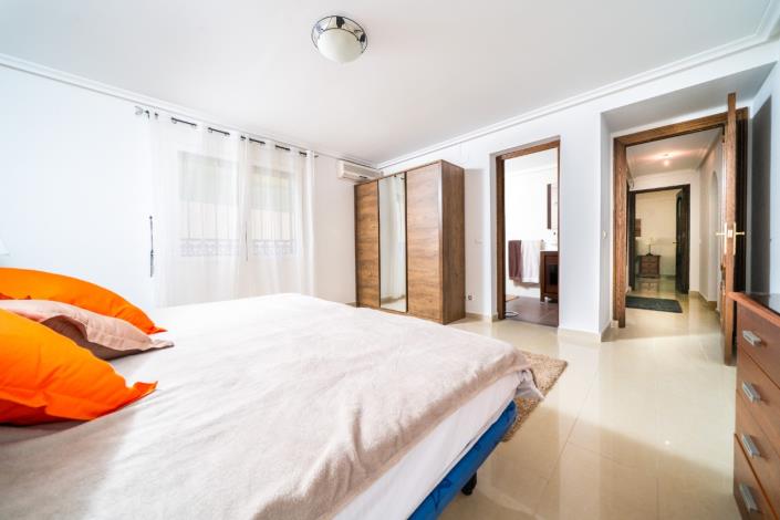 Image No.27-6 Bed Villa for sale