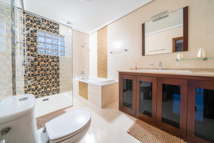 Image No.36-6 Bed Villa for sale