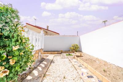 Villa-for-sale-in-La-Marina--12---Portals-