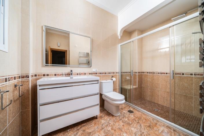 Image No.20-3 Bed Villa for sale