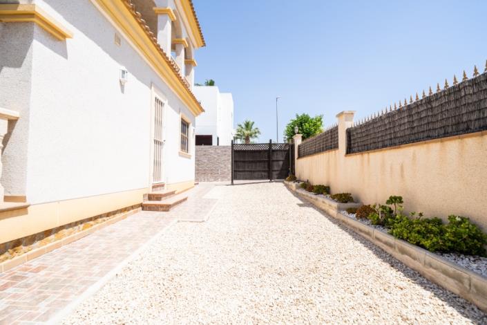 Image No.39-3 Bed Villa for sale