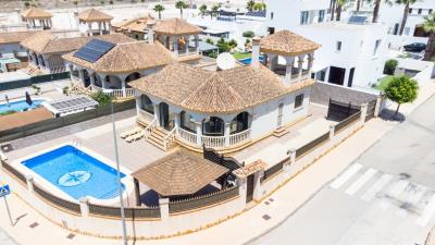 Detached-Villa-for-sale-in-Costa-Blanca--46---Portals-