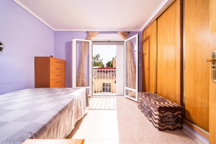 Image No.19-3 Bed Townhouse for sale