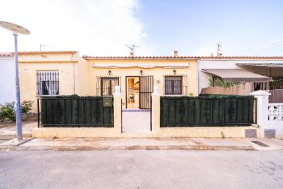Terraced-property-for-sale-in-Alicante--1---Portals-