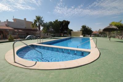 Terraced-property-for-sale-in-Alicante--1a---Portals-