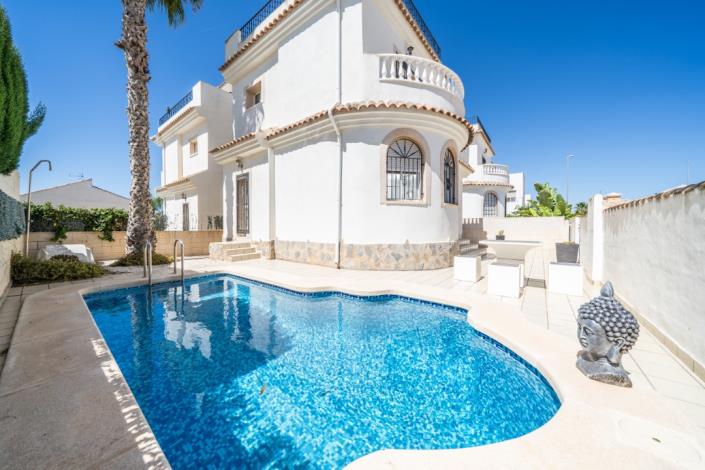 Image No.6-3 Bed Villa for sale