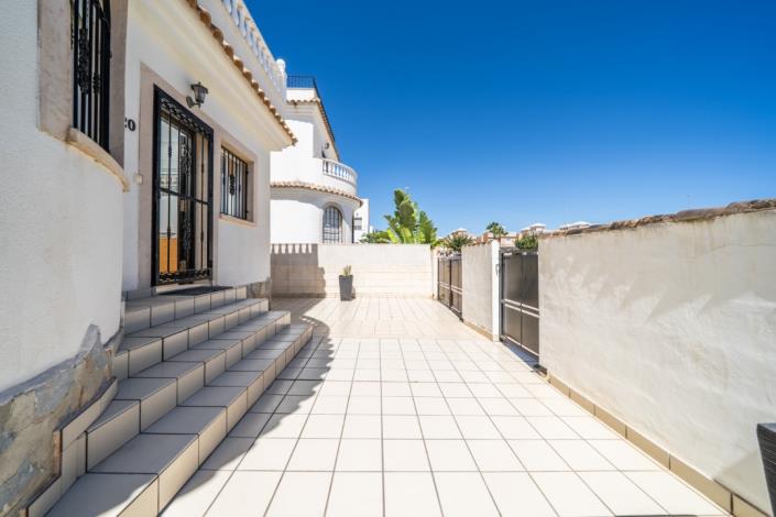 Image No.14-3 Bed Villa for sale