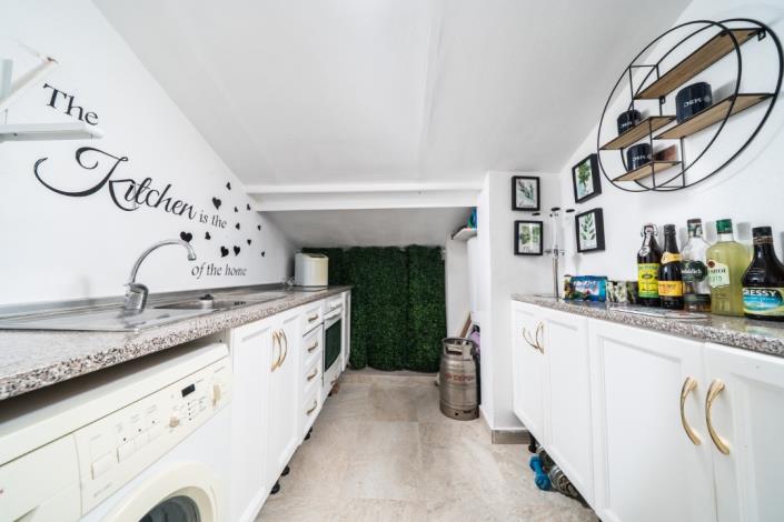 Image No.26-2 Bed Apartment for sale