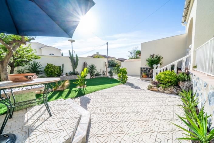 Image No.9-2 Bed Villa for sale