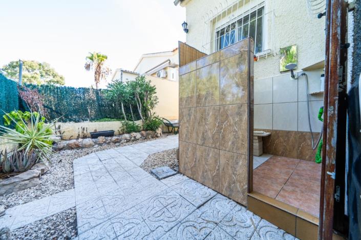 Image No.42-2 Bed Villa for sale