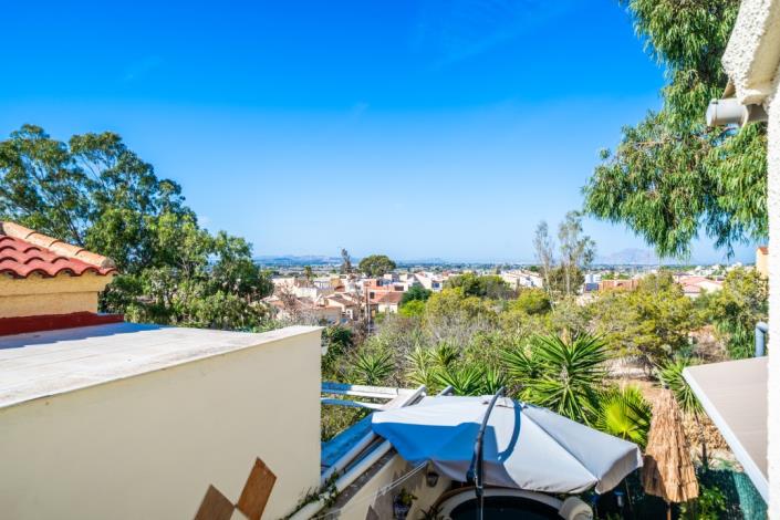 Image No.55-2 Bed Villa for sale