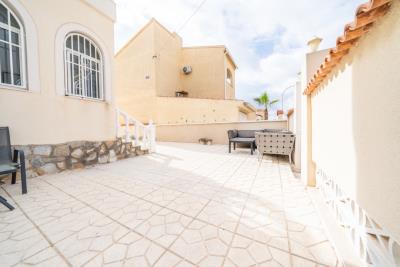 Detached-Villa-for-sale-in-Costa-Blanca--8---Portals-