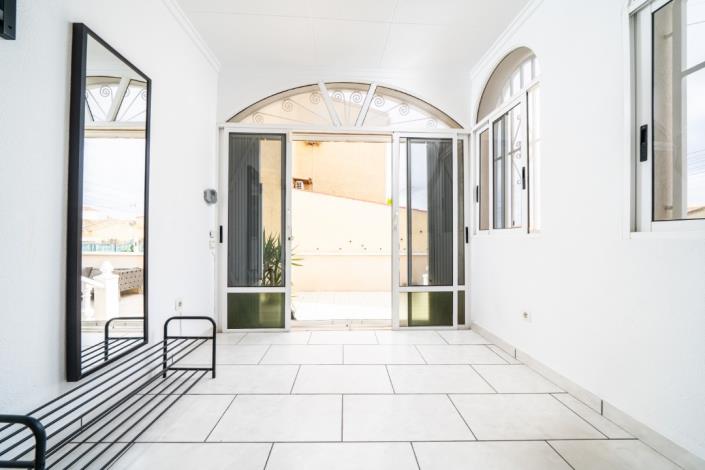 Image No.18-4 Bed Villa for sale