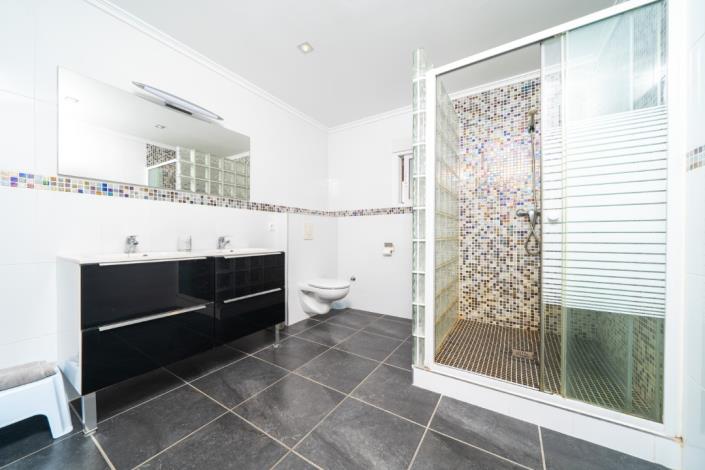 Image No.48-4 Bed Villa for sale