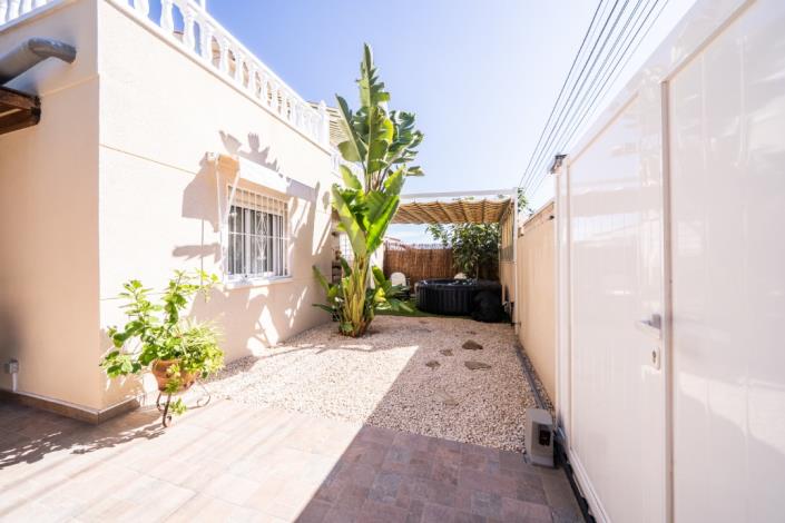 Image No.7-3 Bed Villa for sale