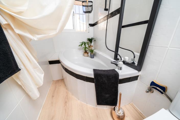 Image No.32-3 Bed Villa for sale